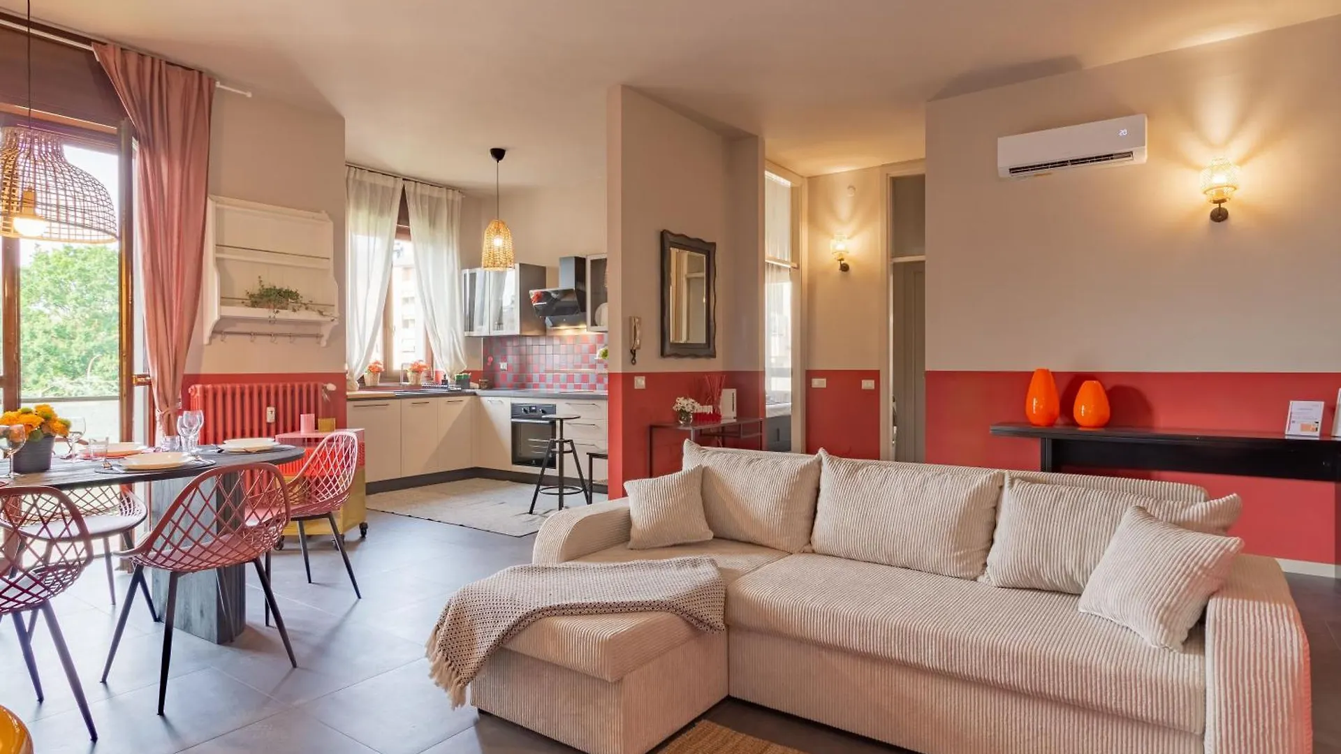 Urban House - 301 location